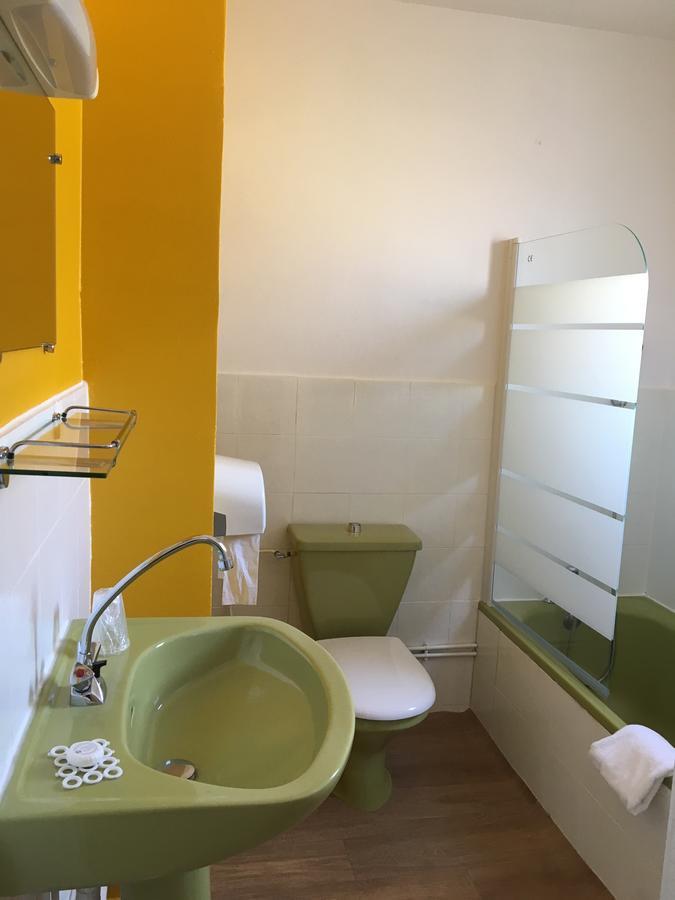 Hotel Castel Neuves-Maisons Bagian luar foto