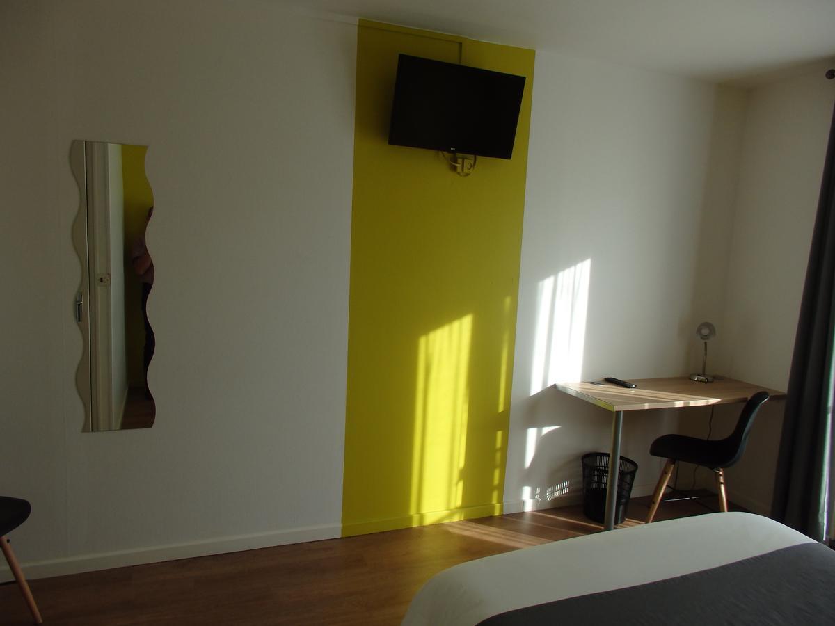 Hotel Castel Neuves-Maisons Bagian luar foto